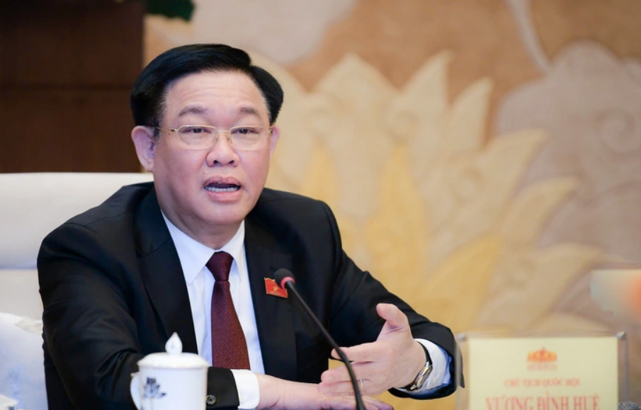 Chủ tịch Quốc hội: 'Người ta nghĩ Việt Nam có đồng nào mang ra làm đường cao tốc hết rồi, nhưng không phải...'