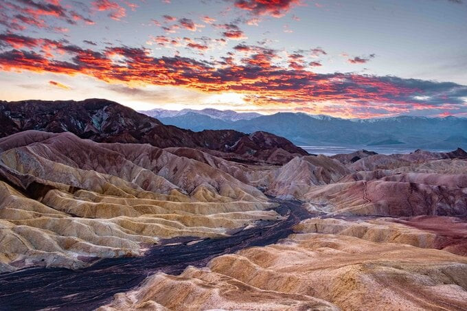 Thung lũng Tử thần Death Valley