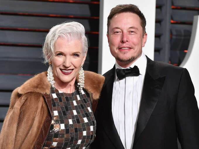 Elon Musk và mẹ