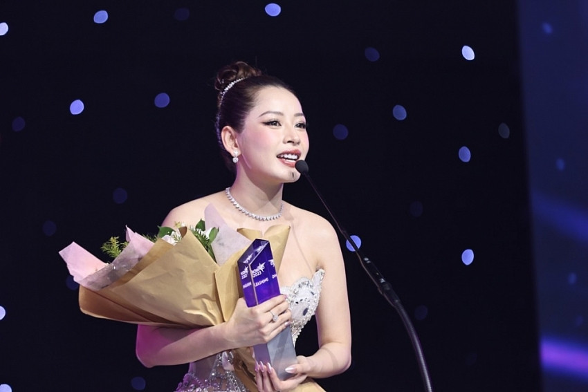 Chi Pu thắng giải 'Mỹ nhân của năm', livestream hiện trường lọt top 1 trên Weibo Trung Quốc