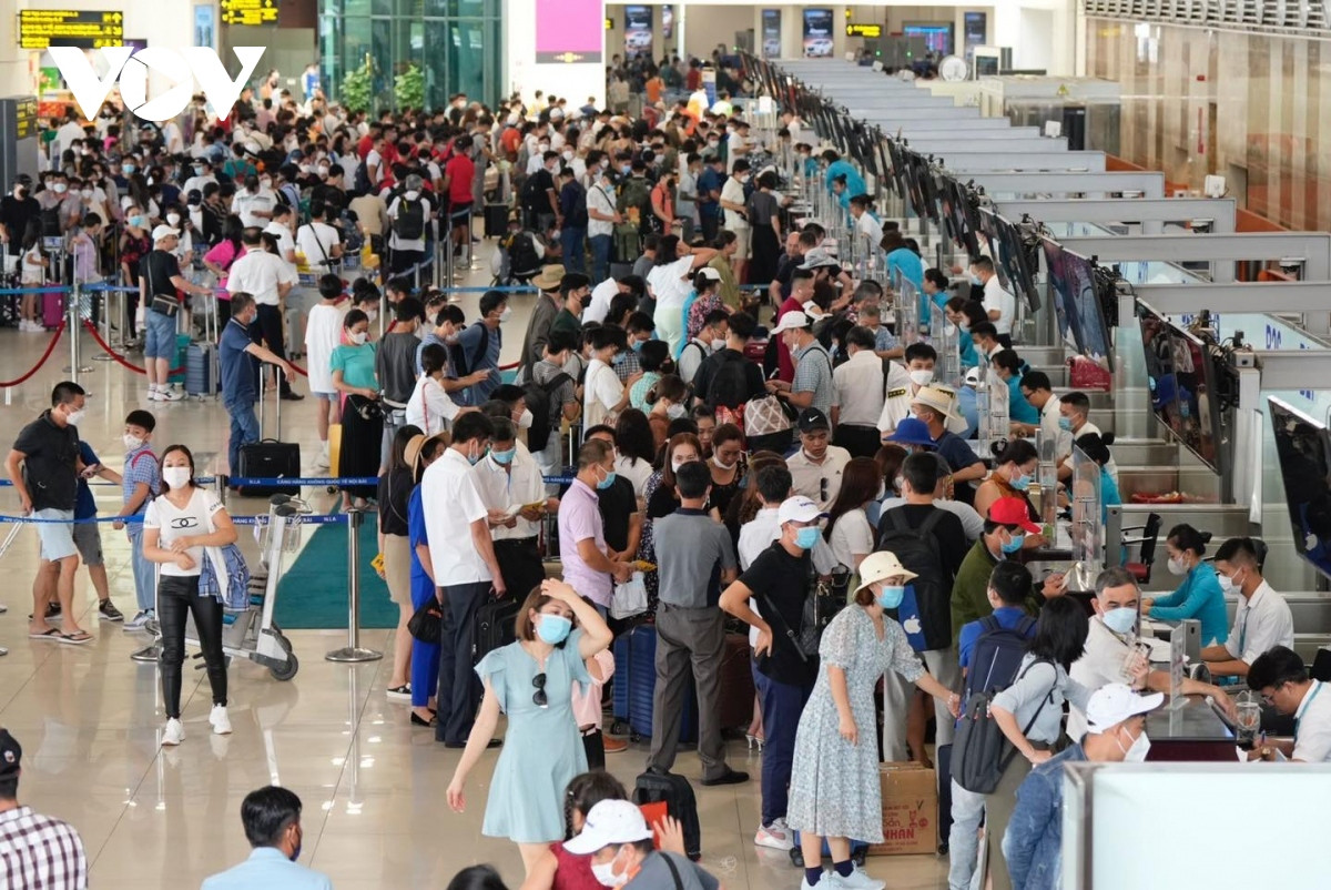 Sân bay Tân Sơn Nhất tăng thêm gần 6.000 chỗ mỗi ngày trong dịp Tết 2023
