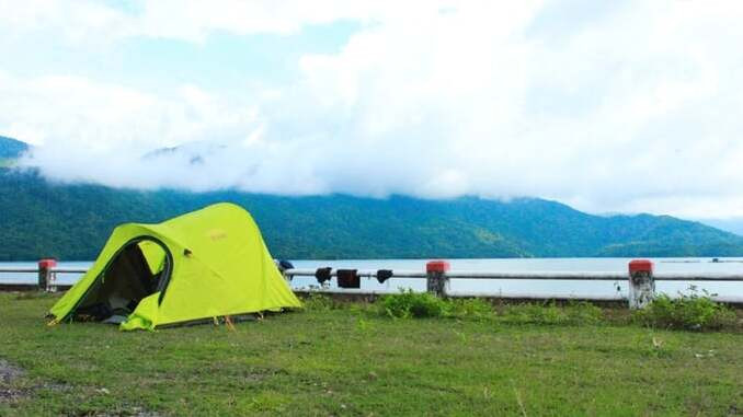 Hồ Đa Mi là địa điểm cắm trại lý tưởng