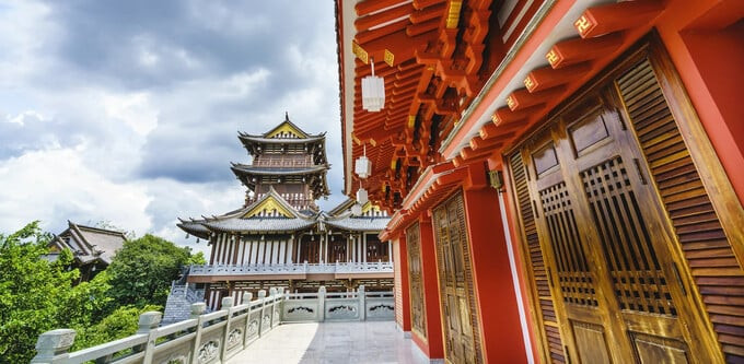 Kiến trúc của Tu viện Khánh An được xây dựng hoàn toàn theo phong cách chùa cổ Việt Nam