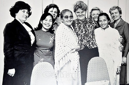 Cô Ba Định lúc bấy giờ là Phó Chủ tịch Liên đoàn Phụ nữ Dân chủ Quốc tế, Chủ tịch Hội Phụ nữ Việt Nam thăm Tiệp Khắc tháng 10/1981.