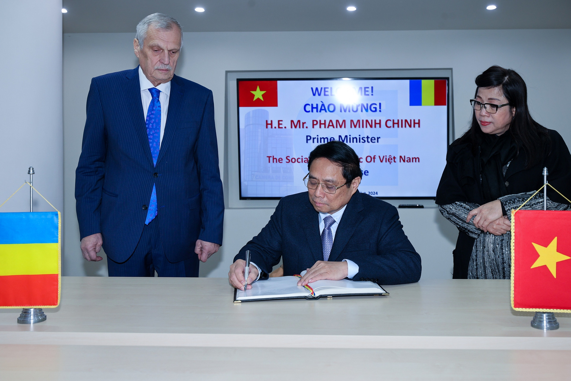 Bộ trưởng Romania kêu gọi doanh nghiệp, địa phương nắm bắt cơ hội hợp tác, đầu tư với Việt Nam- Ảnh 2.