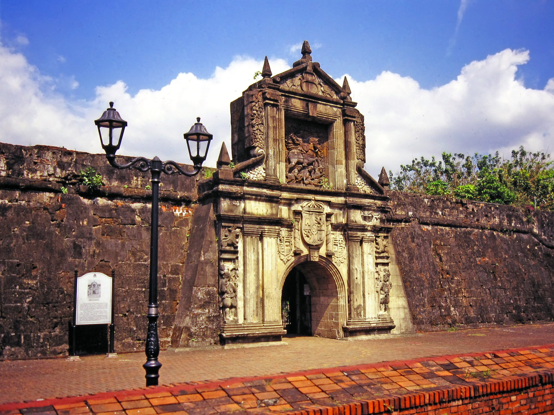 Thành cổ Intramuros