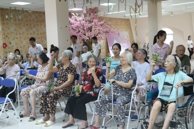 Phó Trưởng Ban đại diện Hội Người cao tuổi TP.HCM cho rằng, xu hướng phát triển của mô hình viện dưỡng lão ở Việt Nam là xu thế tất yếu. Hình minh hoạ