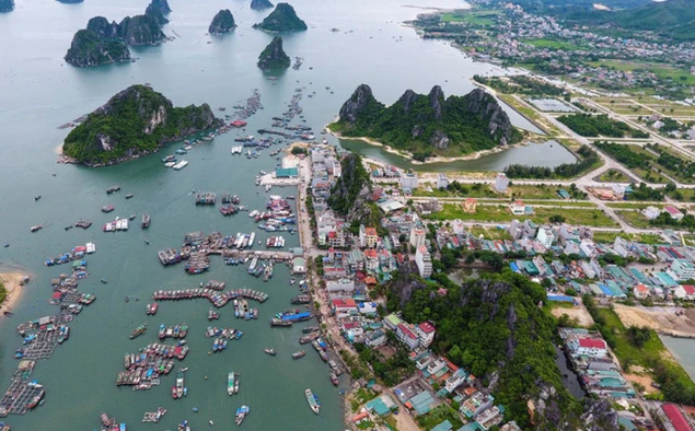 Huyện duy nhất Việt Nam có cao tốc, sân bay và cảng biển sắp 'cất cánh' lên thành phố, duy trì tốc độ tăng trưởng kinh tế 'cao vút'