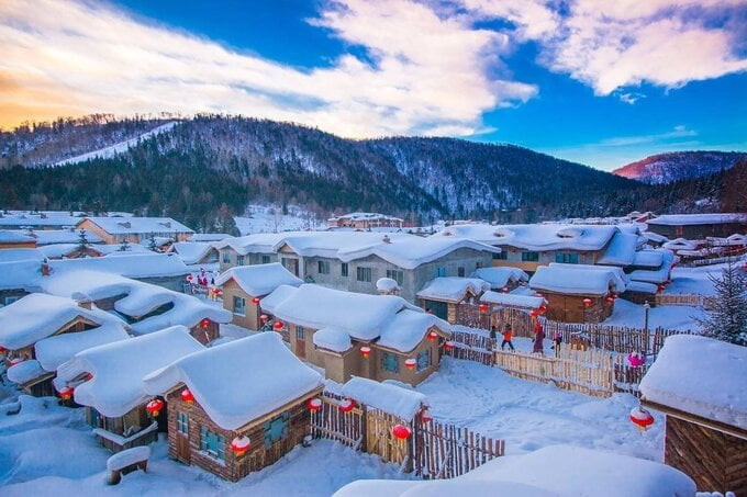Kể từ khi trở nên nổi tiếng, ngôi làng tuyết trắng đã thu hút sự quan tâm của cộng đồng du lịch
