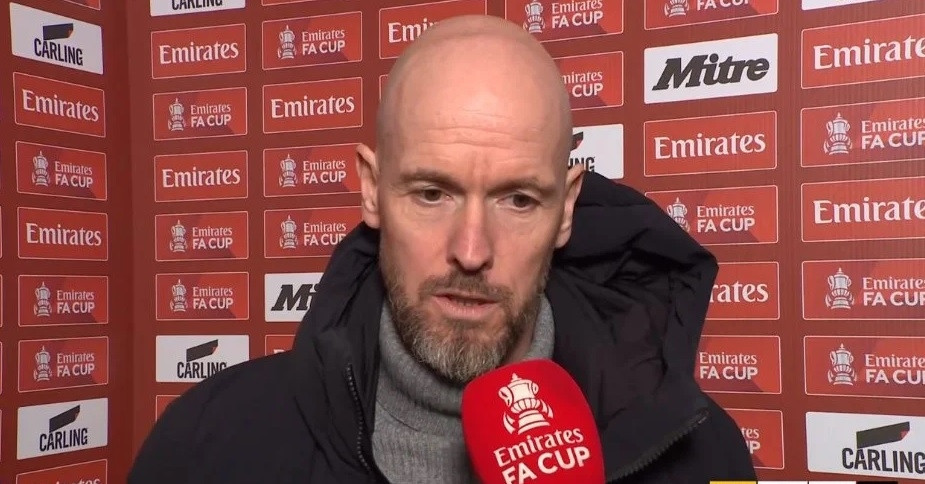 Erik ten Hag bị ‘vạ miệng’ sau trận thắng của MU ở Cúp FA