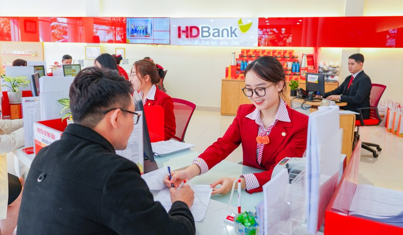 HDBank đạt 13.017 tỷ đồng lợi nhuận, đẩy mạnh tài chính xanh và chuyển đổi số toàn diện