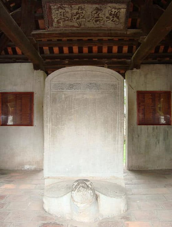 Bia Tiến sĩ của Trạng nguyên Nguyễn Trực, khoa thi năm 1442