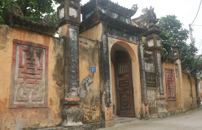 Cổng đền thờ Lưỡng quốc Trạng nguyên Nguyễn Trực. Ảnh: Báo Hà Nội Mới