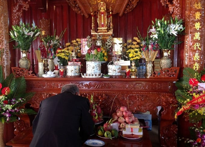Với mỗi gia đình người phương Đông nói chung và người Việt Nam nói riêng thì bàn thờ là nơi được coi là quan trọng nhất