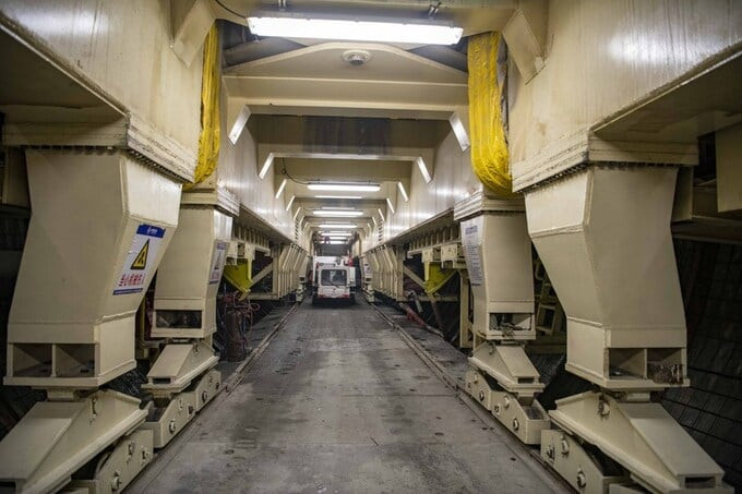 Đường hầm Tianshan Shengli dụng lợi thế đào nhanh của cỗ máy đào sử dụng công nghệ TBM