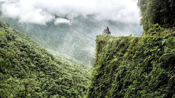 Mặc dù rất nguy hiểm nhưng đây lại trở thành điểm đến nổi tiếng