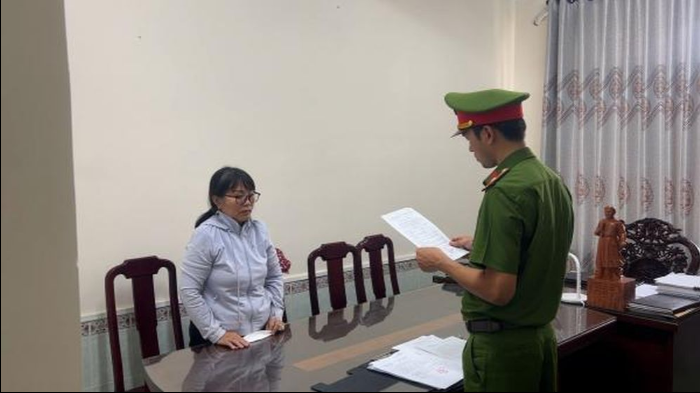 Công bố quyết định khởi tố bị can đối với Võ Thị Thu Hồng