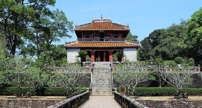 Lăng Minh Mạng là tập hợp những công trình kiến trúc độc đáo