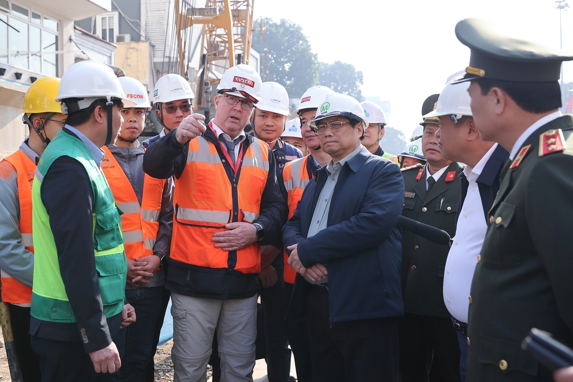 Thủ tướng kiểm tra hiện trường, thúc đẩy tiến độ dự án đường sắt Nhổn - ga Hà Nội- Ảnh 3.