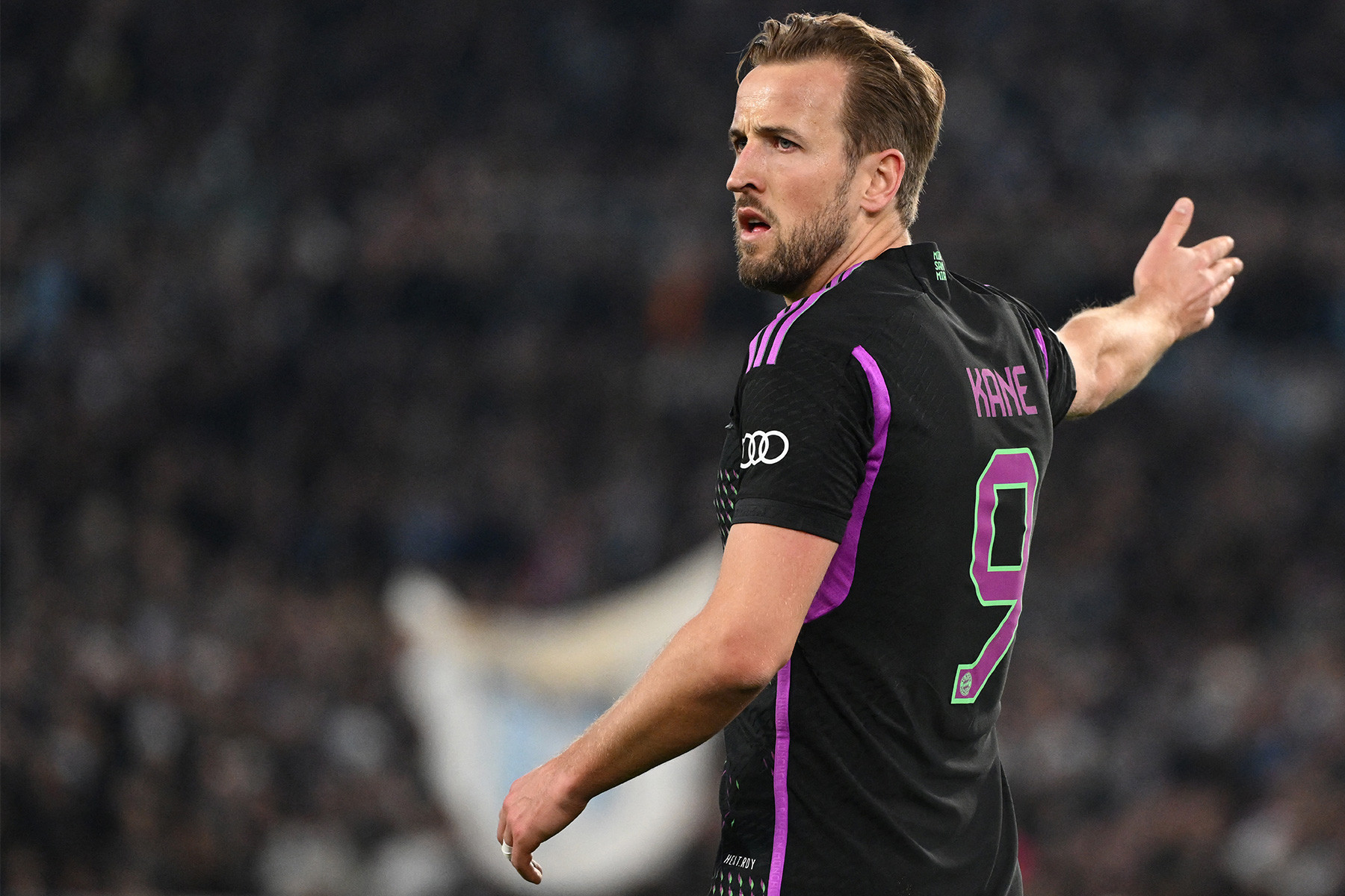 harry kane lazio bayern cup c1.jpg