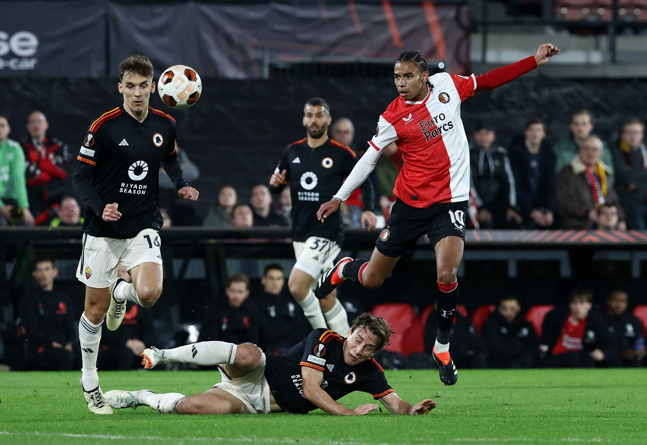 feyenoord v as roma 1.jpg