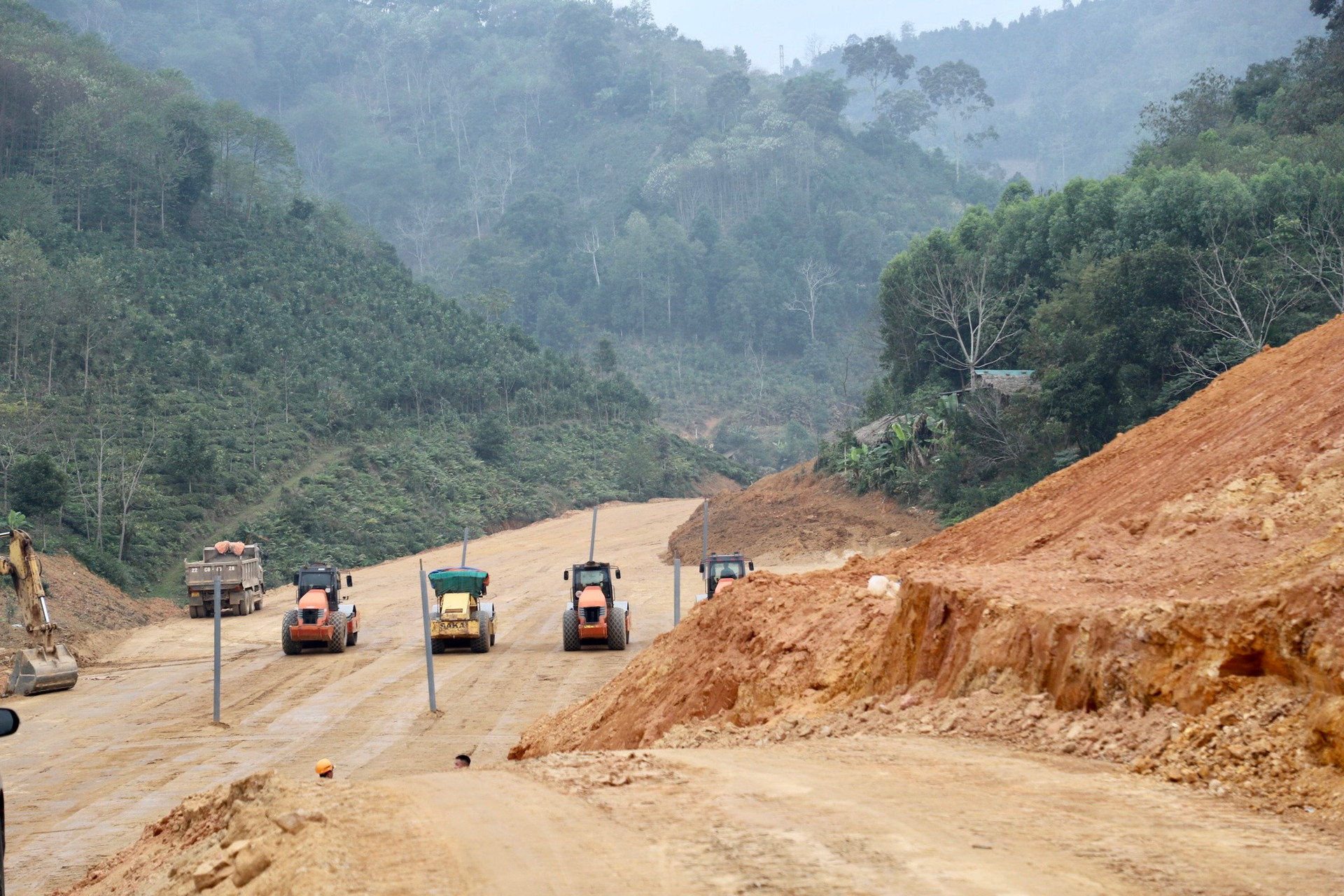 Đốc thúc tiến độ dự án cao tốc Tuyên Quang-Hà Giang ngay từ đầu năm- Ảnh 3.