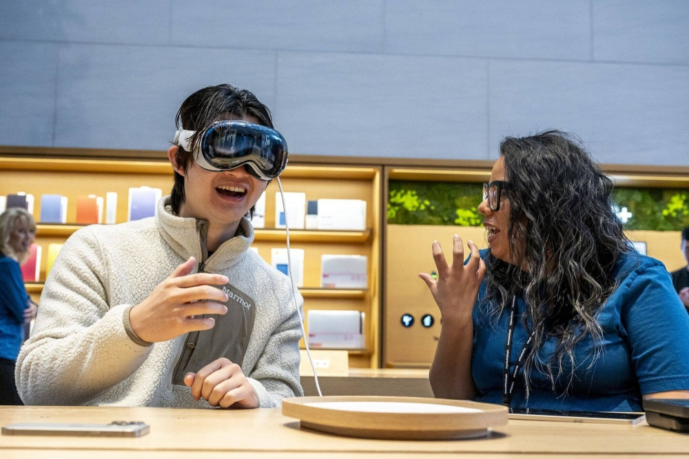 Chỉ có thể là Trung Quốc: Một startup tạo ra kính thực tế ảo rẻ hơn gấp 12 lần so với Vision Pro của Apple