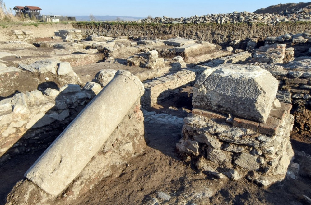 Tàn tích của khải hoàn môn 800 năm tuổi được khai quật ở Serbia