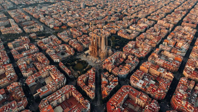 Quận Eixample, trung tâm của thành phố Barcelona
