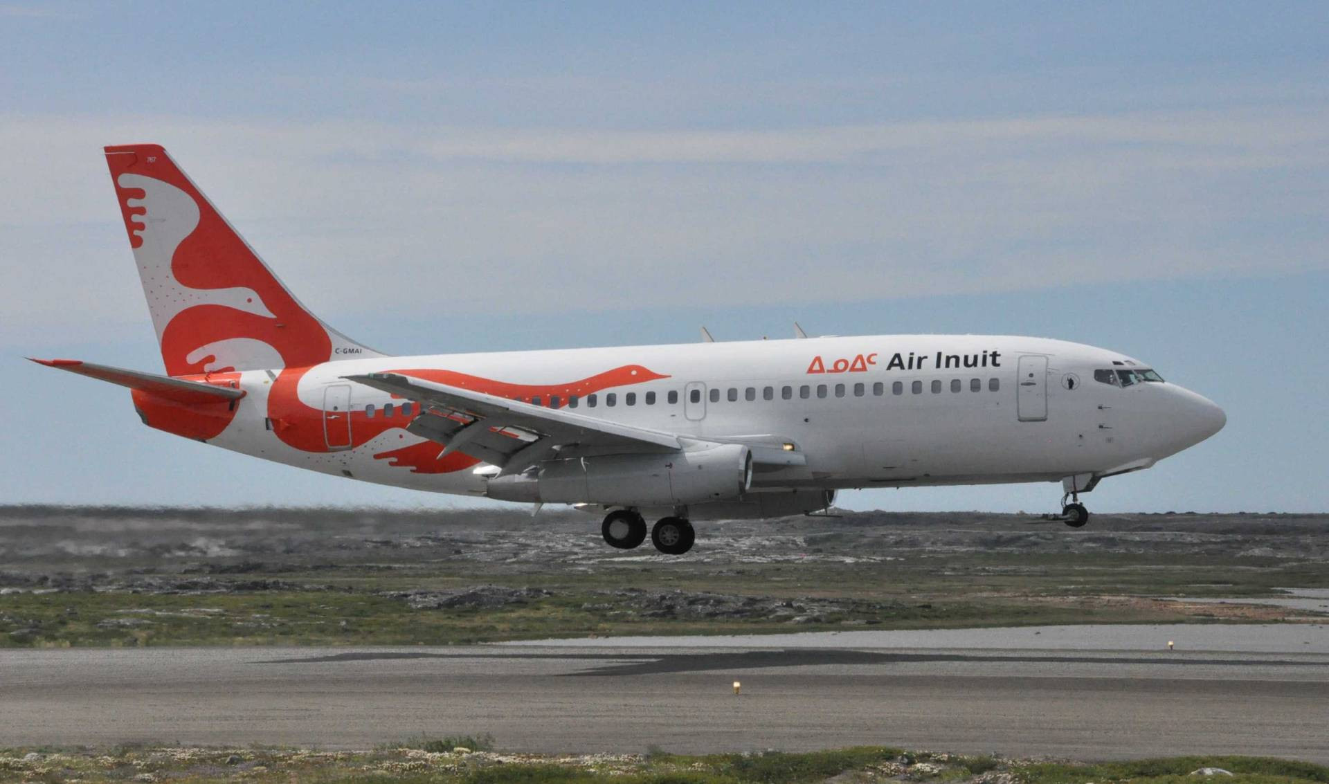 Một chiếc phi cơ Boeing 737 của hãng Air Inuit vẫn còn hoạt động. Ảnh: Minh họa/Air Inuit