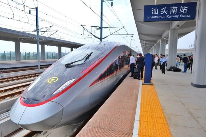 Tuyến đường này đã nâng tổng mạng lưới đường sắt cao tốc tại tỉnh Quảng Đông lên trên 3.000km