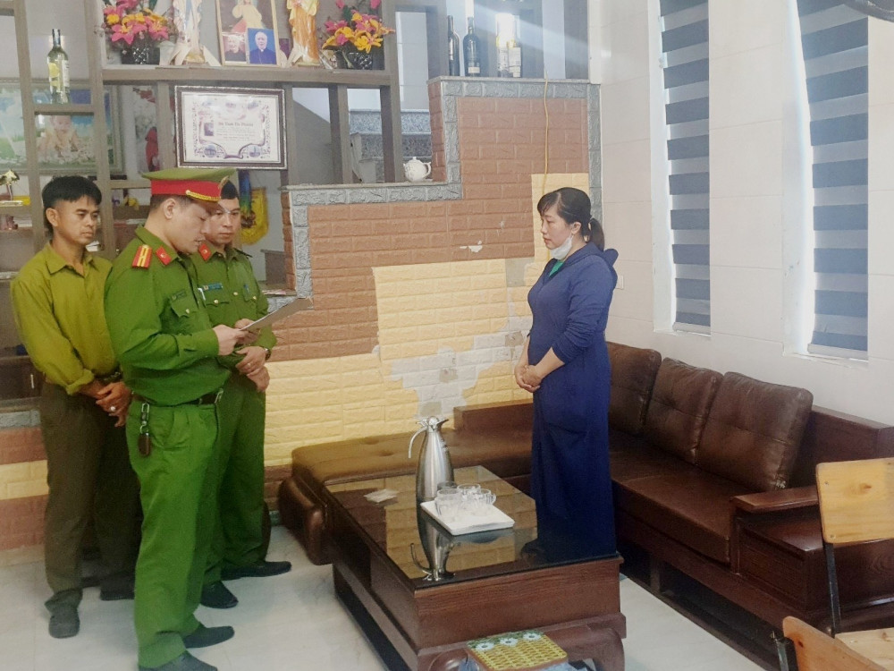 Đối tượng Phùng Hà Trang bị bắt giữ
