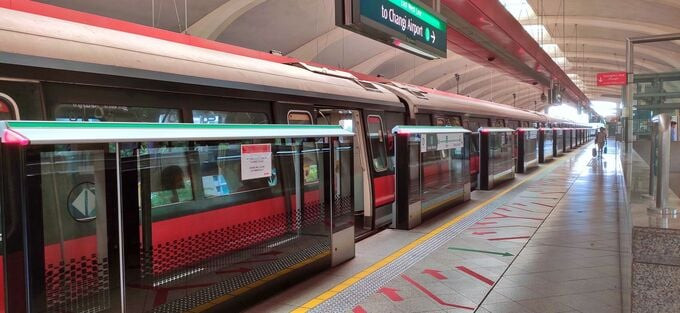 Hệ thống tàu điện ngầm tại Singapore sạch sẽ và hiện đại nhất thế giới