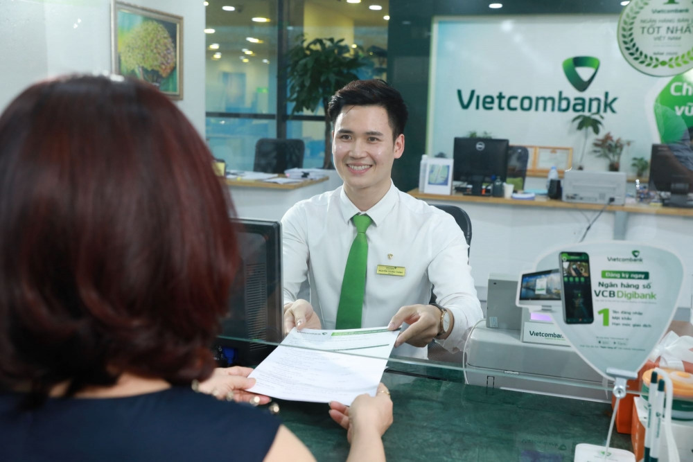Vietcombank tuyển dụng cán bộ chi nhánh đợt II/2024