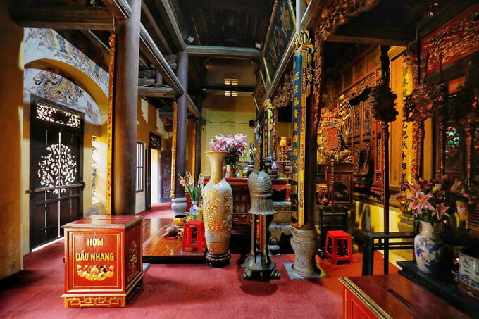 Năm 2015, Thủ tướng Chính phủ đã xếp hạng Di tích lịch sử và kiến trúc nghệ thuật đền Trần Thương là Di tích Quốc gia đặc biệt