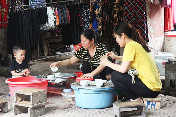 Chợ Mè (phường Âu Cơ, thị xã Phú Thọ, tỉnh Phú Thọ) vẫn giữ được những nét truyền thống của “phố cổ”