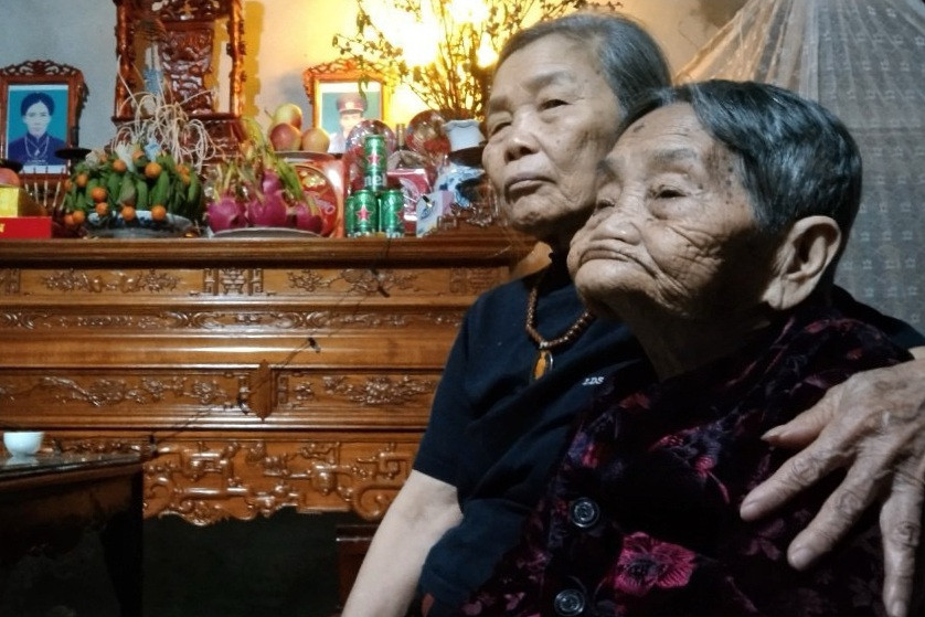 Cụ bà 103 tuổi vượt 300km về quê giỗ mẹ và câu nói đầy xót xa - 2