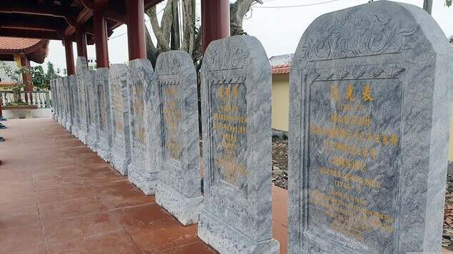 Trong số 14 tiến sĩ thời phong kiến được ghi danh trên bia đá ở Văn miếu Xuân La, có tới 7 vị người làng Lê Xá, xã Tú Sơn, huyện Kiến Thụy, TP Hải Phòng