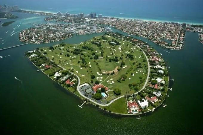 Làng Indian Creek, một hòn đảo ngoài khơi Miami (Mỹ), là nơi tập trung của nhóm tinh hoa giàu có nhất thế giới