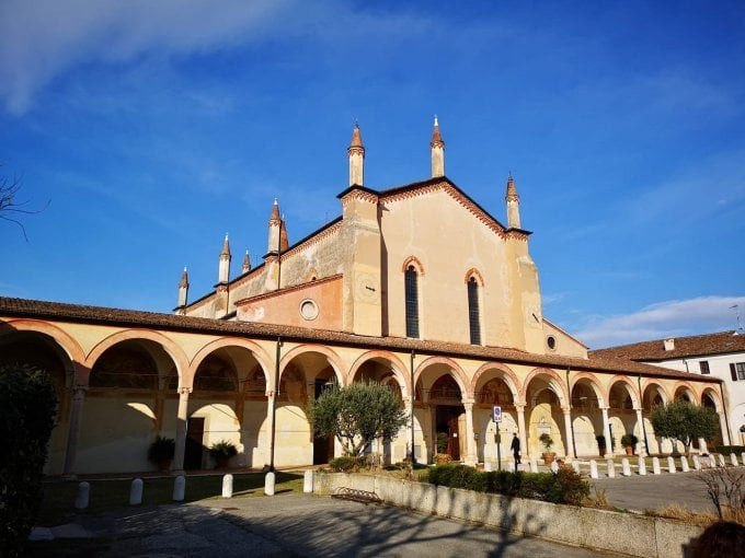 Nhà thờ Santuario Della Beata Vergine Maria Delle Grazie