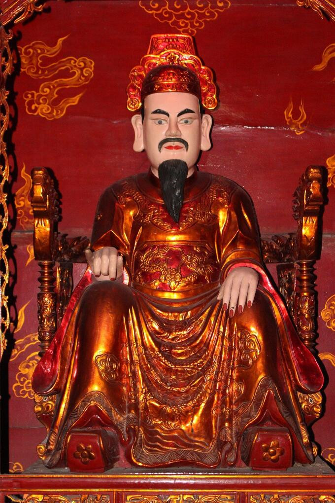 Vua Trần Anh Tông đã..trốn xăm mình theo tục của hoàng tộc