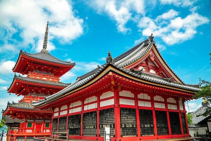 Đây là ngôi chùa nổi tiếng linh thiêng tại Nhật Bản
