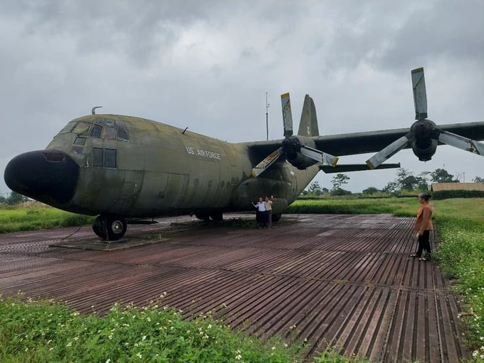 C-130 từng không vận và yểm trợ hỏa lực chiến trường Việt Nam. Ảnh: Báo Nhân Dân