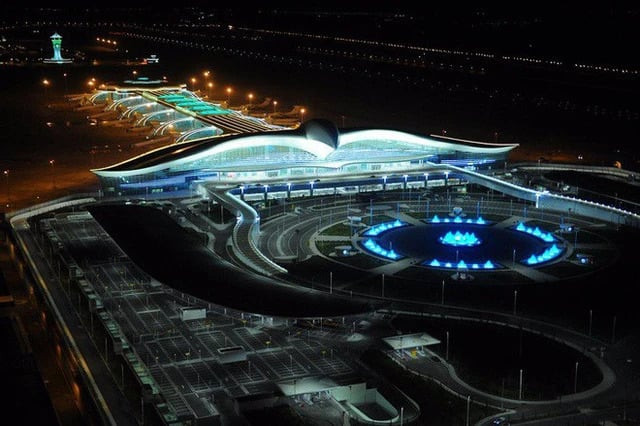 Sân bay Ashgabat được nhiều trang web bình chọn là một trong những sân bay đẹp nhất thế giới
