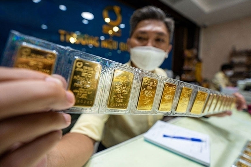 Chuyên gia: Hạn chế nhập khẩu vàng là nguyên nhân chính khiến giá vàng trong nước 'lệch pha' thế giới