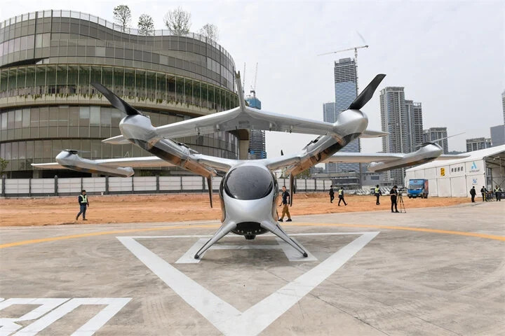Chỉ có thể là Trung Quốc: Phát triển thành công 'taxi bay' thuần điện, tốc độ lên tới 200km/h, sản xuất 100% trong nước