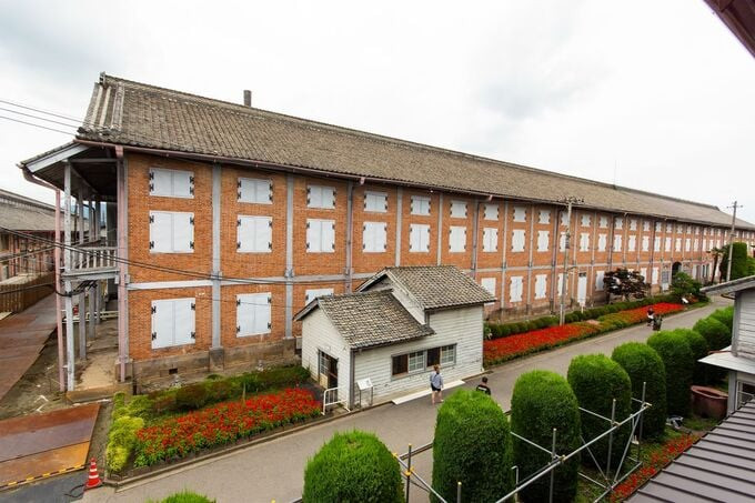 Nhà máy dệt lụa Tomioka được xây dựng từ năm 1872