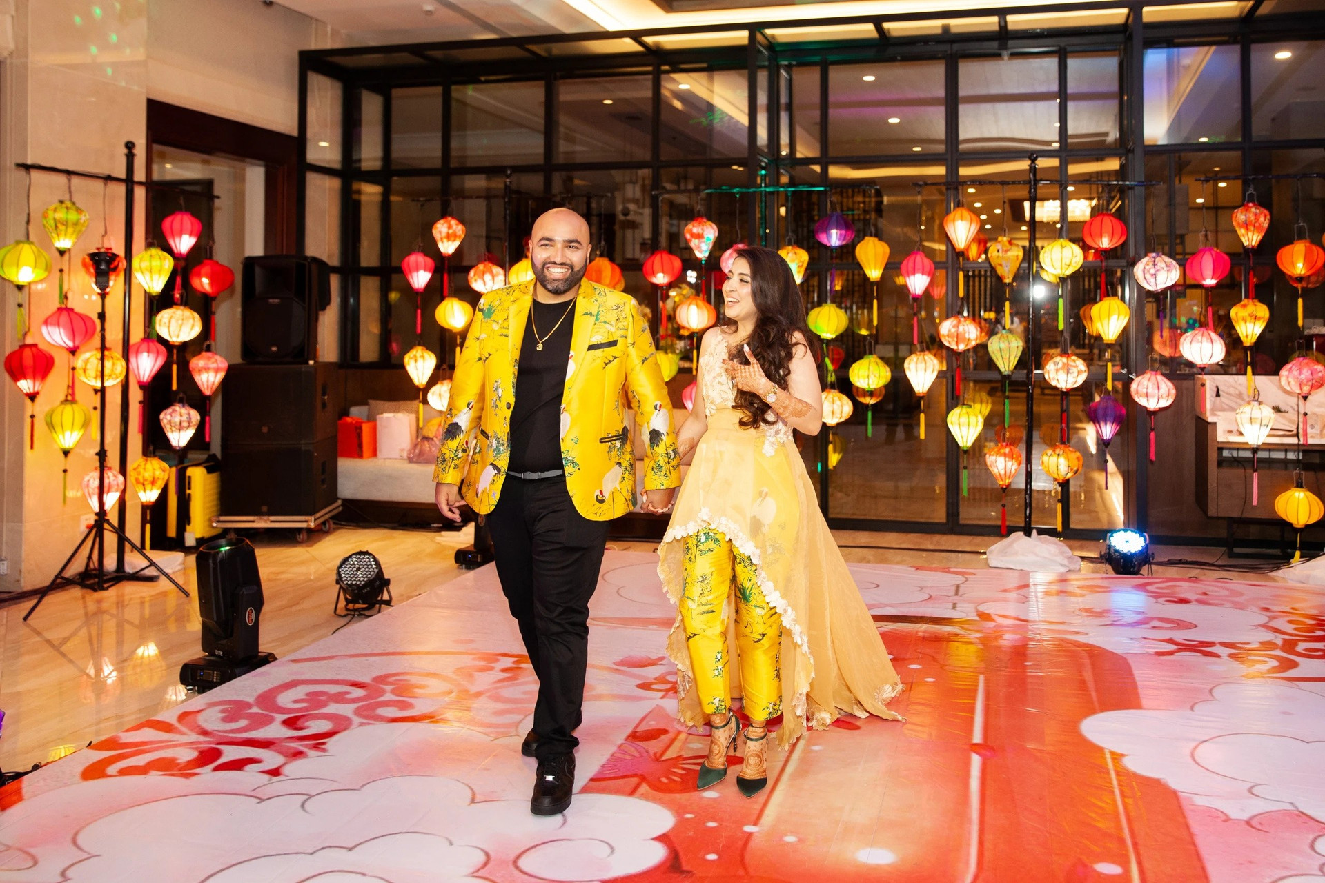 Cô dâu Heena Paryani và chú rể Bhisham Ramchandani chọn Đà Nẵng làm đám cưới