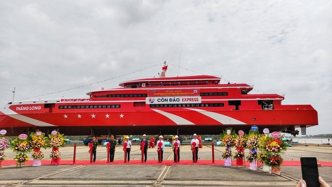 Từ ngày 9/3, tàu cao tốc lớn nhất Việt Nam có tên Thăng Long người sẽ chính thức được đưa vào sử dụng trên tuyến đường biển Vũng Tàu - Côn Đảo