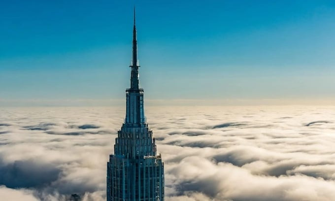 Arab Saudi đang lên kế hoạch xây dựng tòa tháp cao nhất thế giới ở thủ đô Riyadh. Ảnh: Adobe Firefly